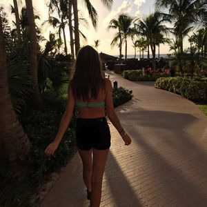 Meet your Posher, Chloe