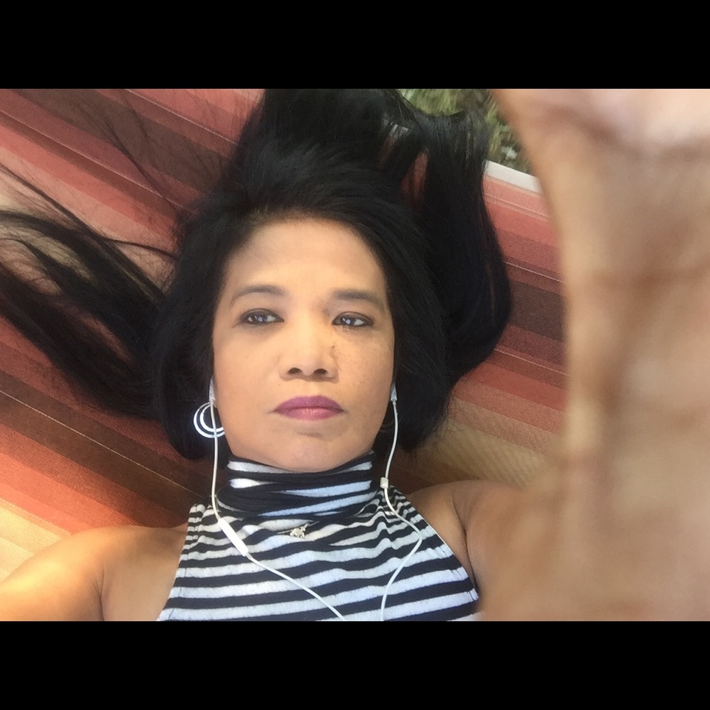 Meet your Posher, Normita