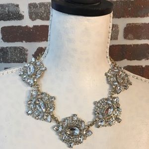 Stunning crystal necklace