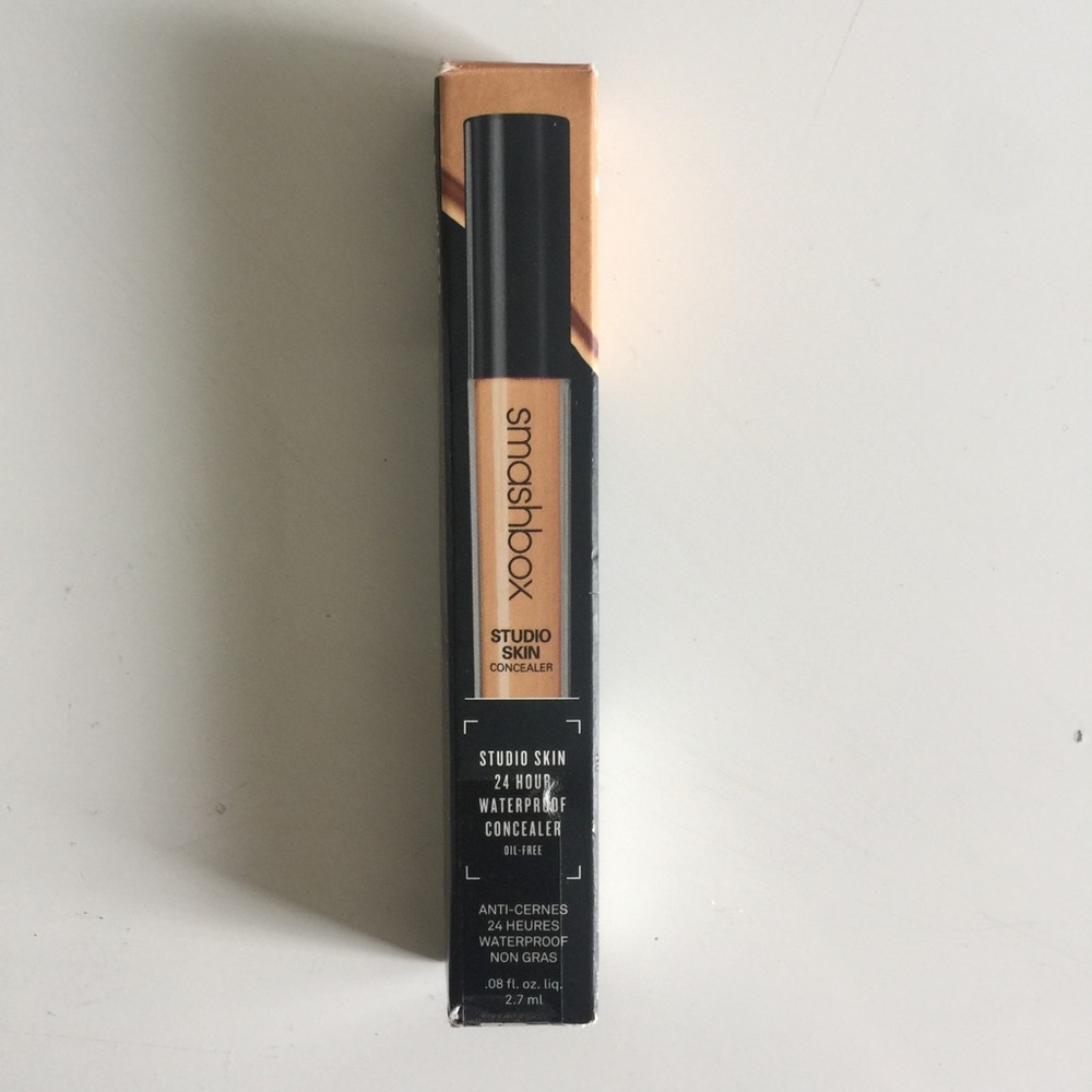 Brand new Smash box Light/Medium Concealer