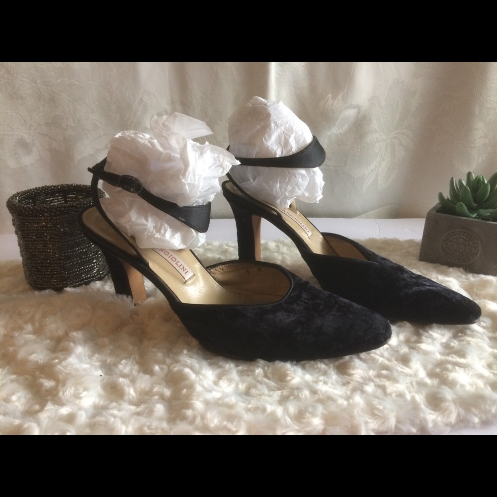 Enzo Angiolini velvet heels, sz 8