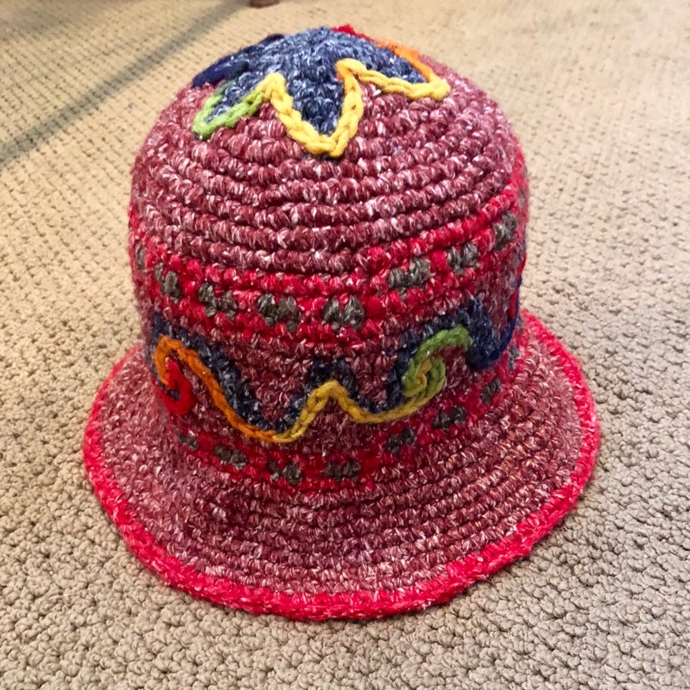 NWOT Adorable soft & warm and colorful wool hat.