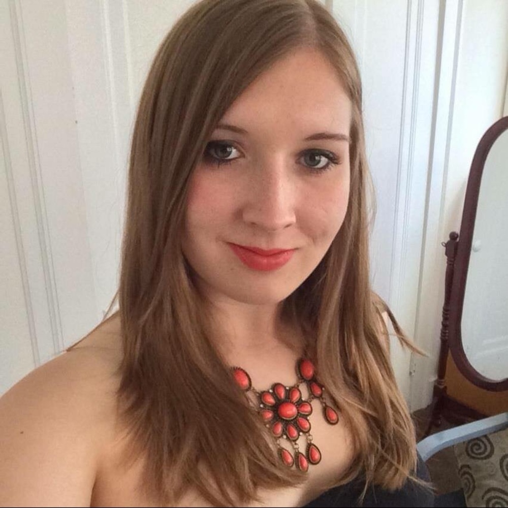 Meet your Posher, Corin