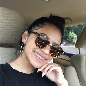 Meet your Posher, Allison