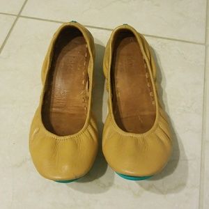 Camel tieks size 8