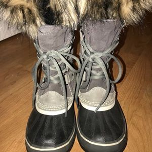 Women’s Sorel winter boots