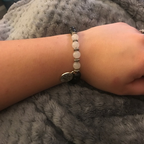 Cute beaded bracelet with charm! - Picture 2 of 2