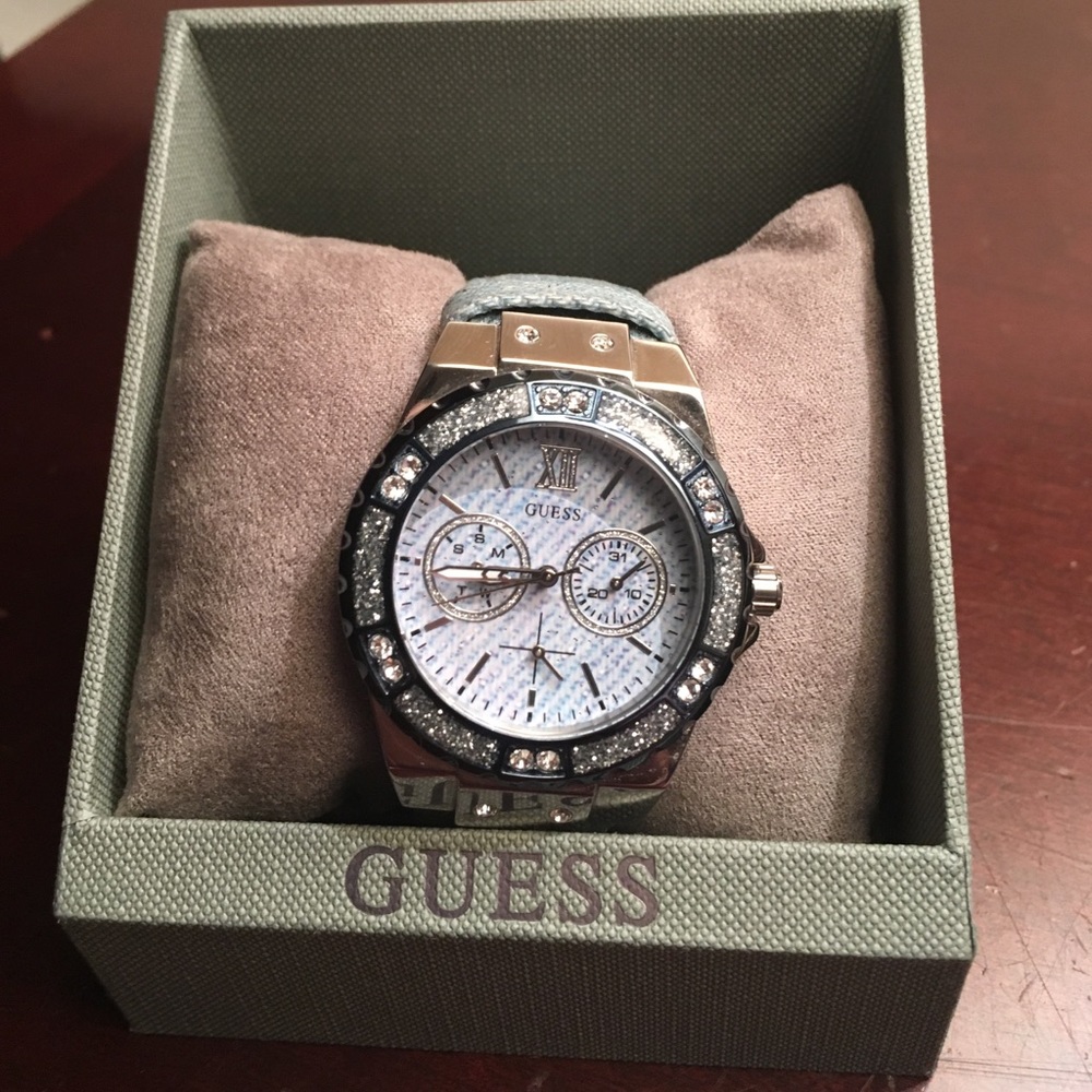 Guess watch