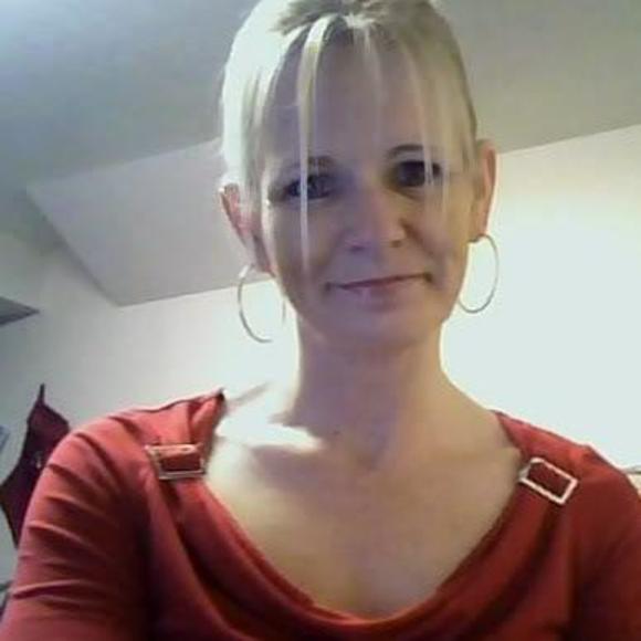 Meet your Posher, Candice - Picture 1 of 1