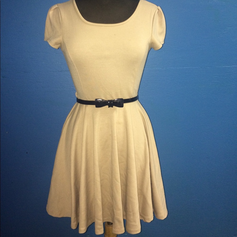 Princess like cream dress
