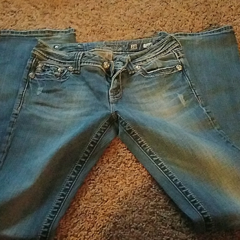 Jeans
