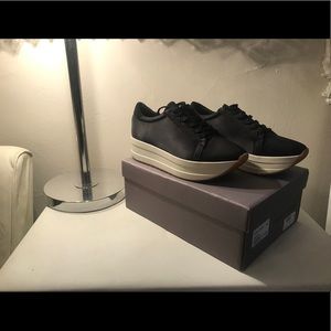 | VAGABOND | Casey Platform Runners