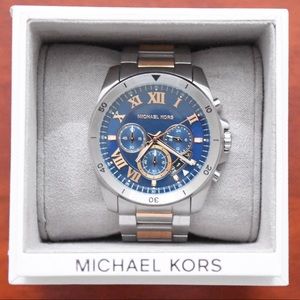 A men’s Michael Kors watch