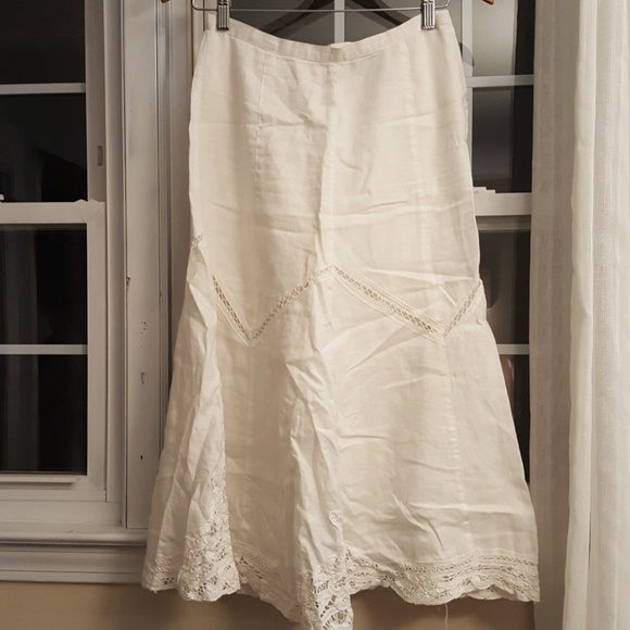 Full length skirt - Picture 1 of 2
