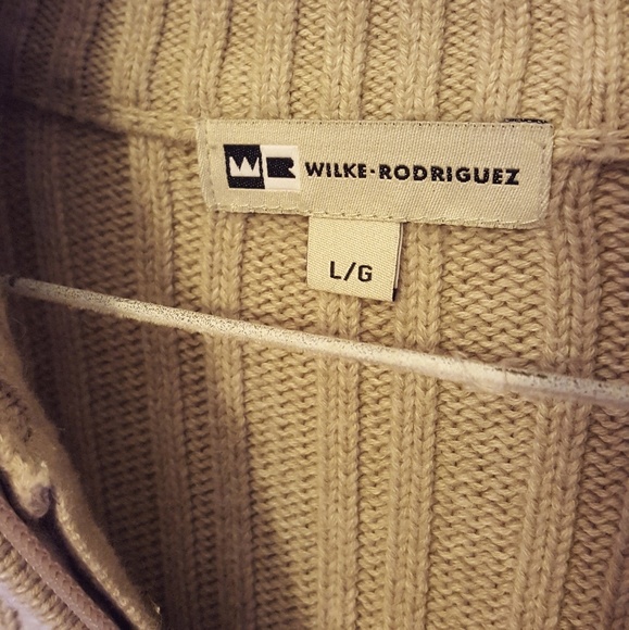 **SOLD** 1/4 Zip Sweater - Picture 2 of 2