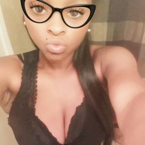 Meet your Posher, Cece