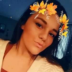 Meet your Posher, Marissa