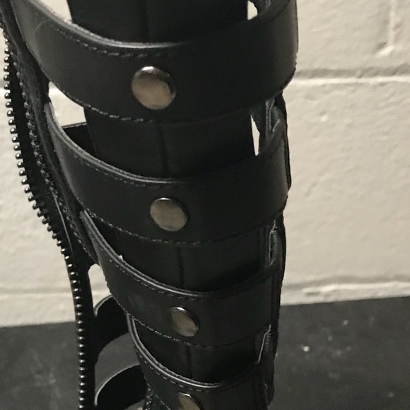 Knee High Gladiator Sandals - Picture 3 of 4