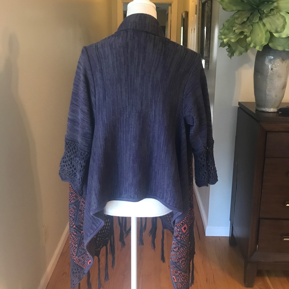 Sweater - Picture 2 of 4