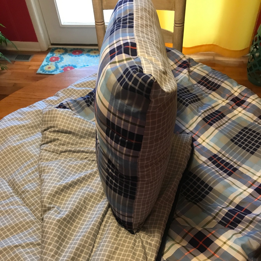 2 Full Size Zip It Complete Bedding Sets