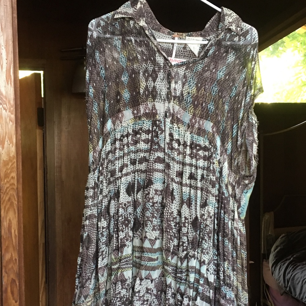 Free people baby doll dress with built in slip.
