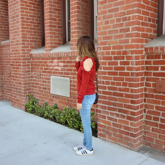 Ruffle Detail open shoulder crew neck sweatshirt - Picture 6 of 8