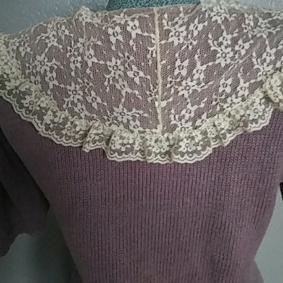 Vintage 80's lace sweater - Picture 5 of 8