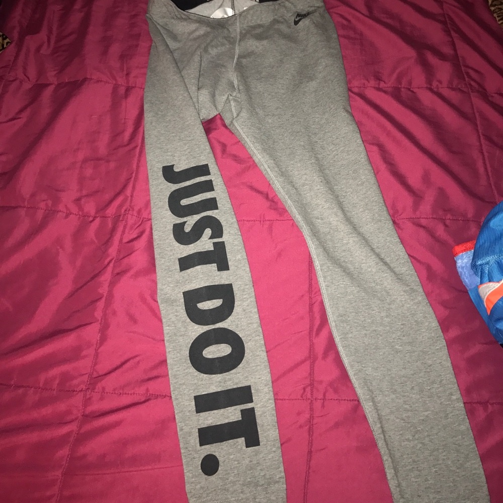 Nike Just Do It leggings size L