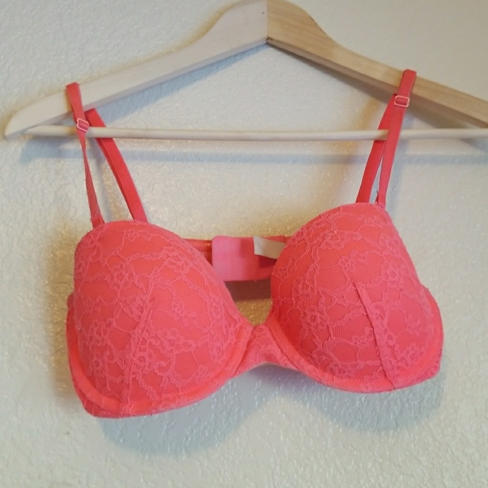 Victoria's secret bra