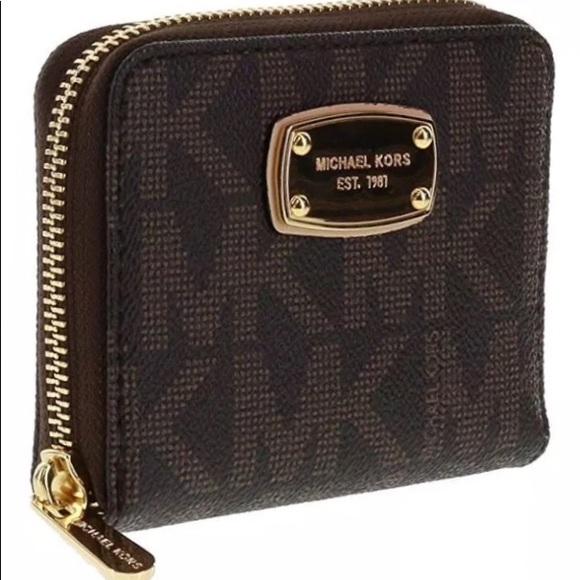 ❗️SOLD❗️Michael Kors Vivian purse FREE MK Wallet - Picture 2 of 8