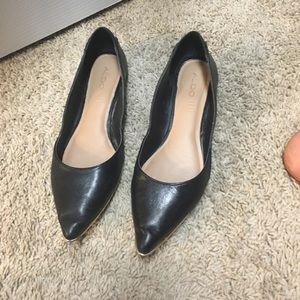 Pointed toe flats