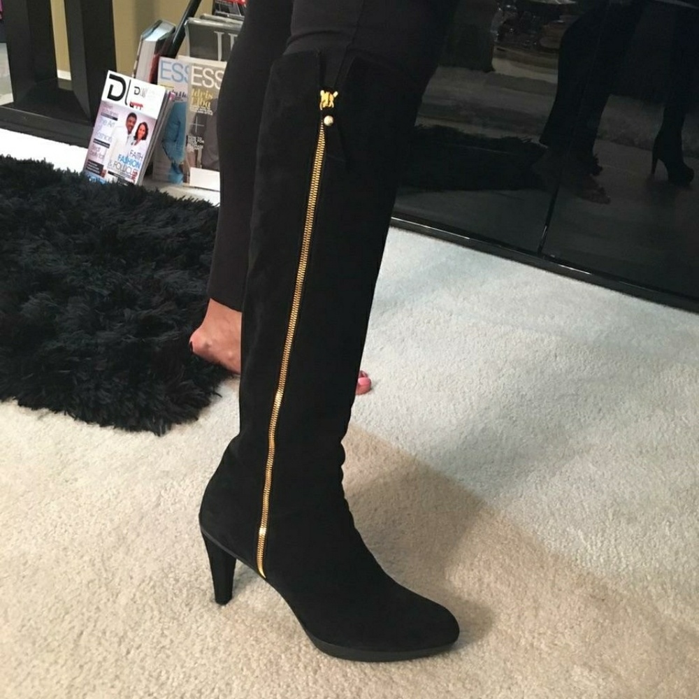 BLACK SUEDE STUART WEITZMAN BOOTS.