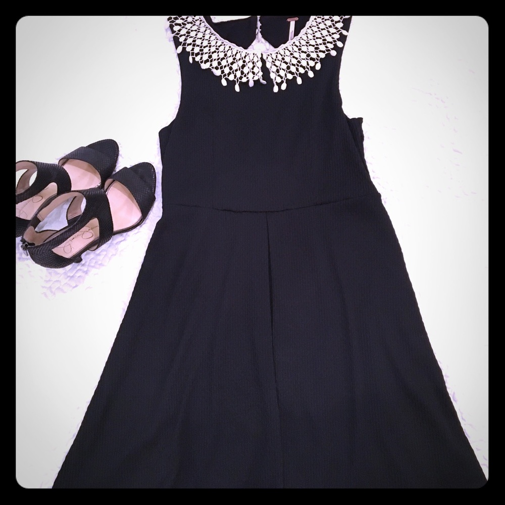 Free people black dress detailed collar