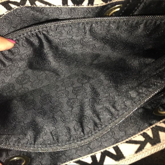 Michael Kors Tote - Picture 4 of 5