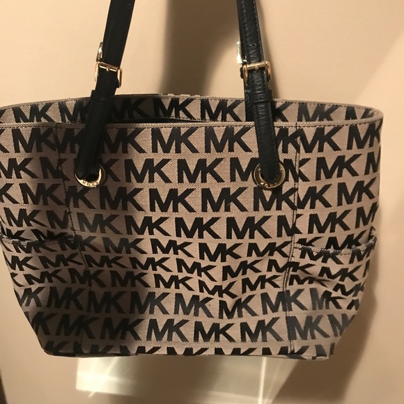Michael Kors Tote - Picture 5 of 5