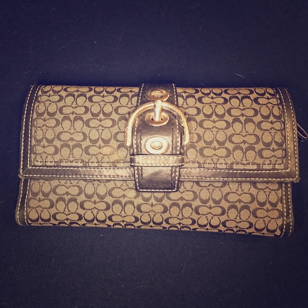 Coach Wallet. Hardly used