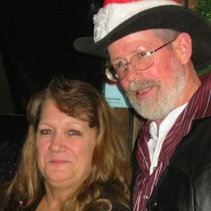 Meet your Posher, Dee