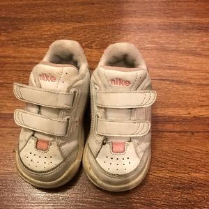 Nike size 4.5 toddler girl shoes