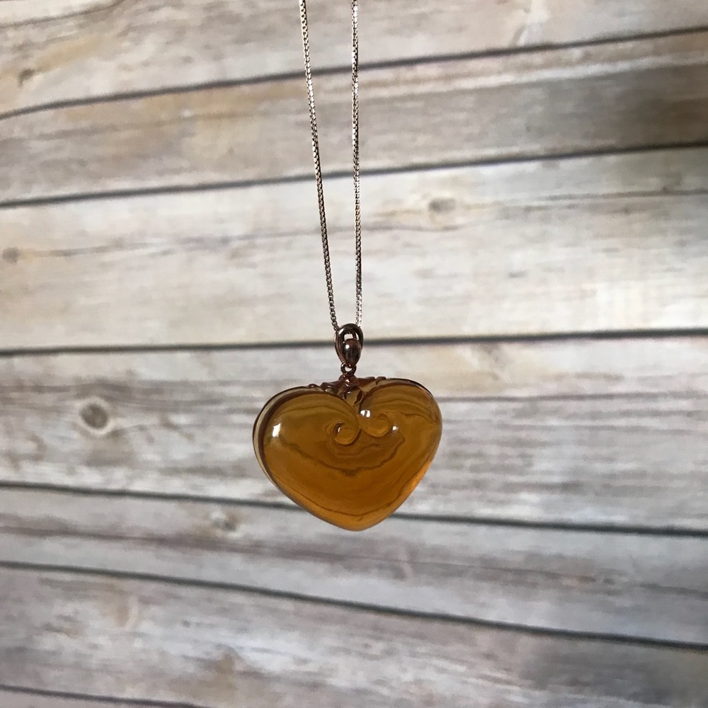 🔥🆕🔥 Beautiful Heart Amber Brown