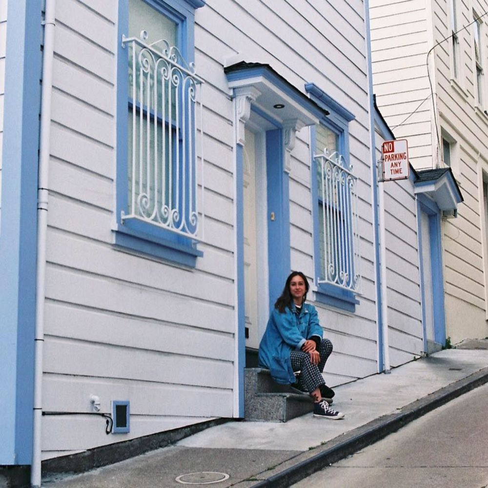 Meet your Posher, Alexis