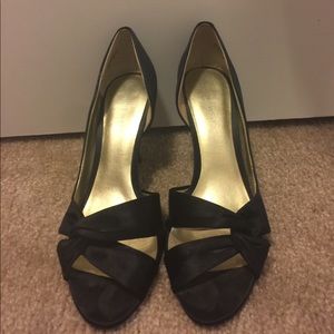 Black Nine West open toe shoes