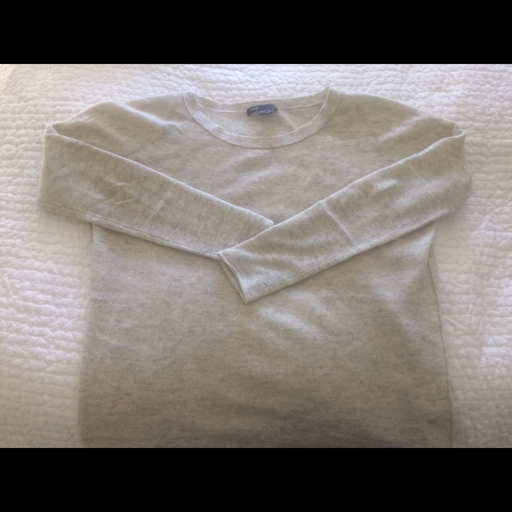 Vince cashmere sweater, size XS, gray