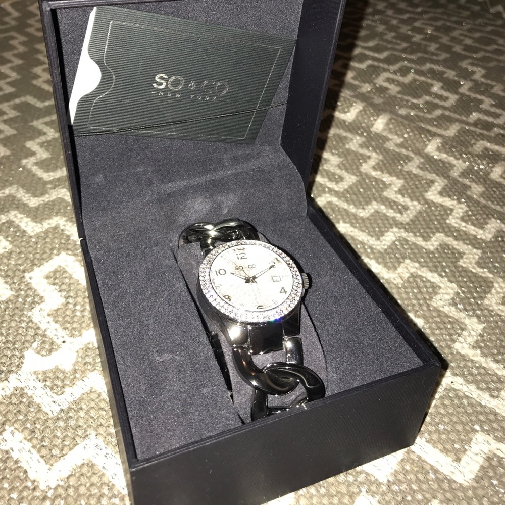 Watch - Picture 3 of 5
