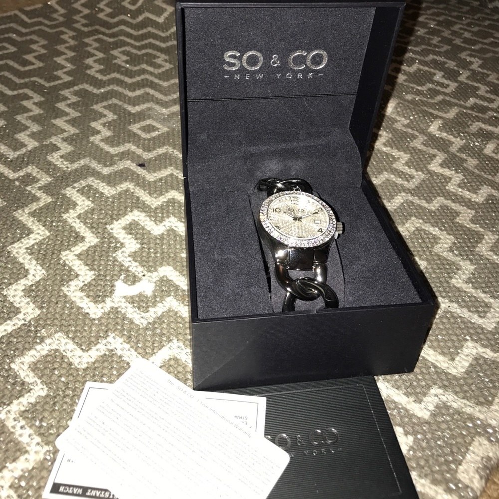Watch - Picture 2 of 5