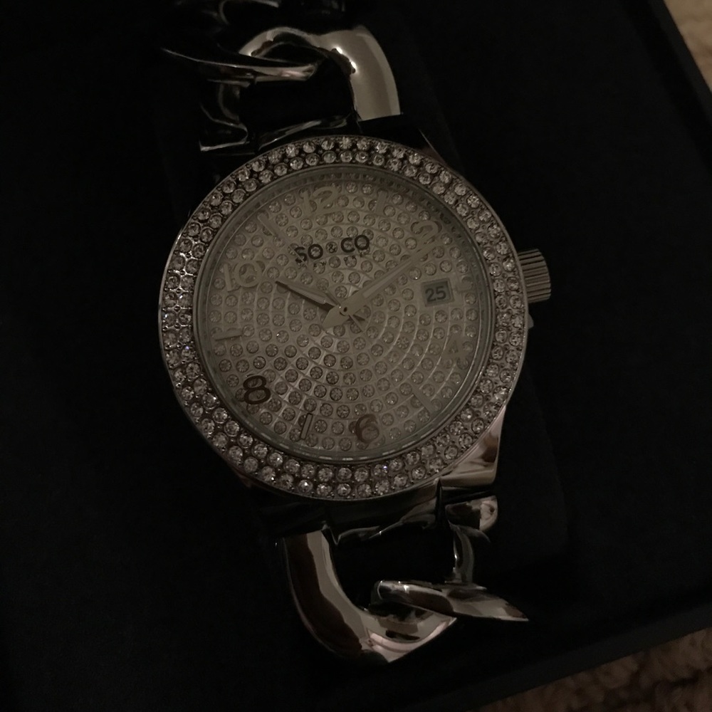 Watch - Picture 5 of 5