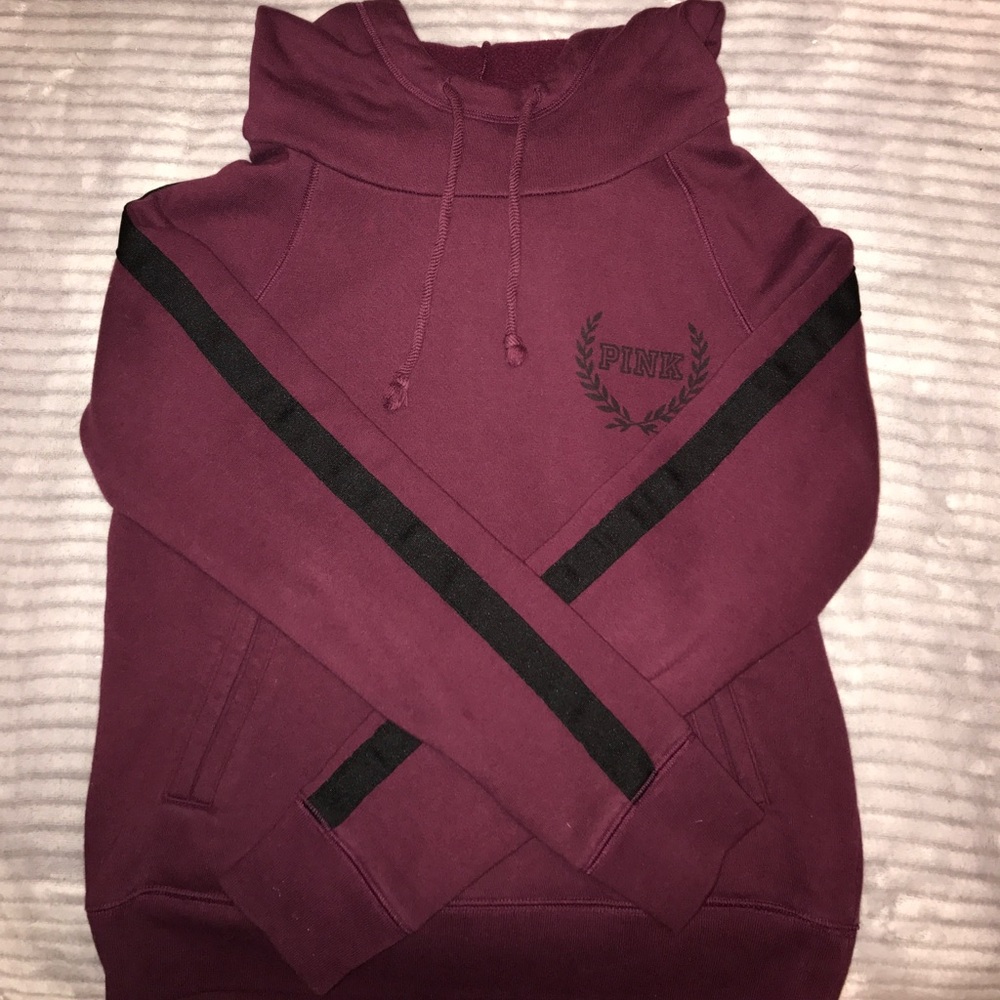 VS Cowlneck sweatshirt