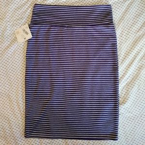 NWT LulaRoe Cassie skirt with gray/purple stripes