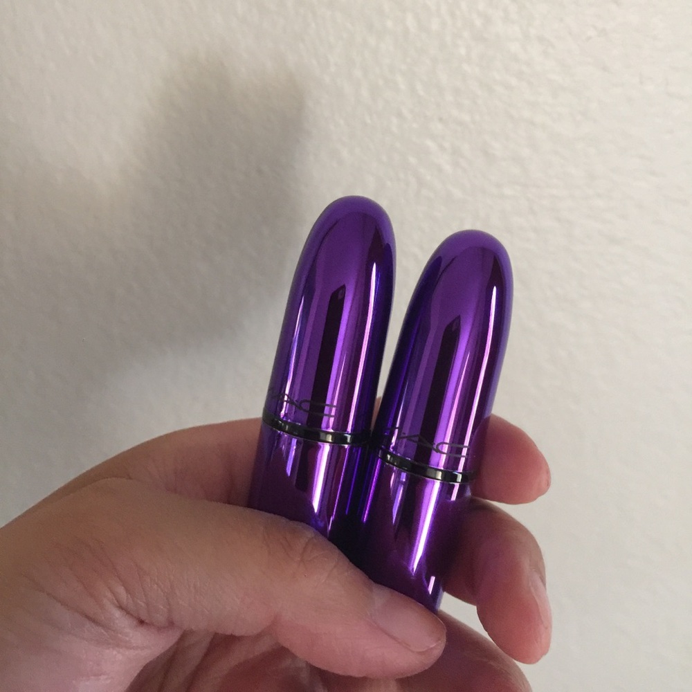 [MAC] New, unswatched Limited edition lipstick