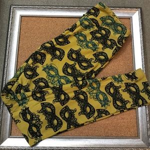 NWOT LuLaRoe Masquerade Leggings- OS