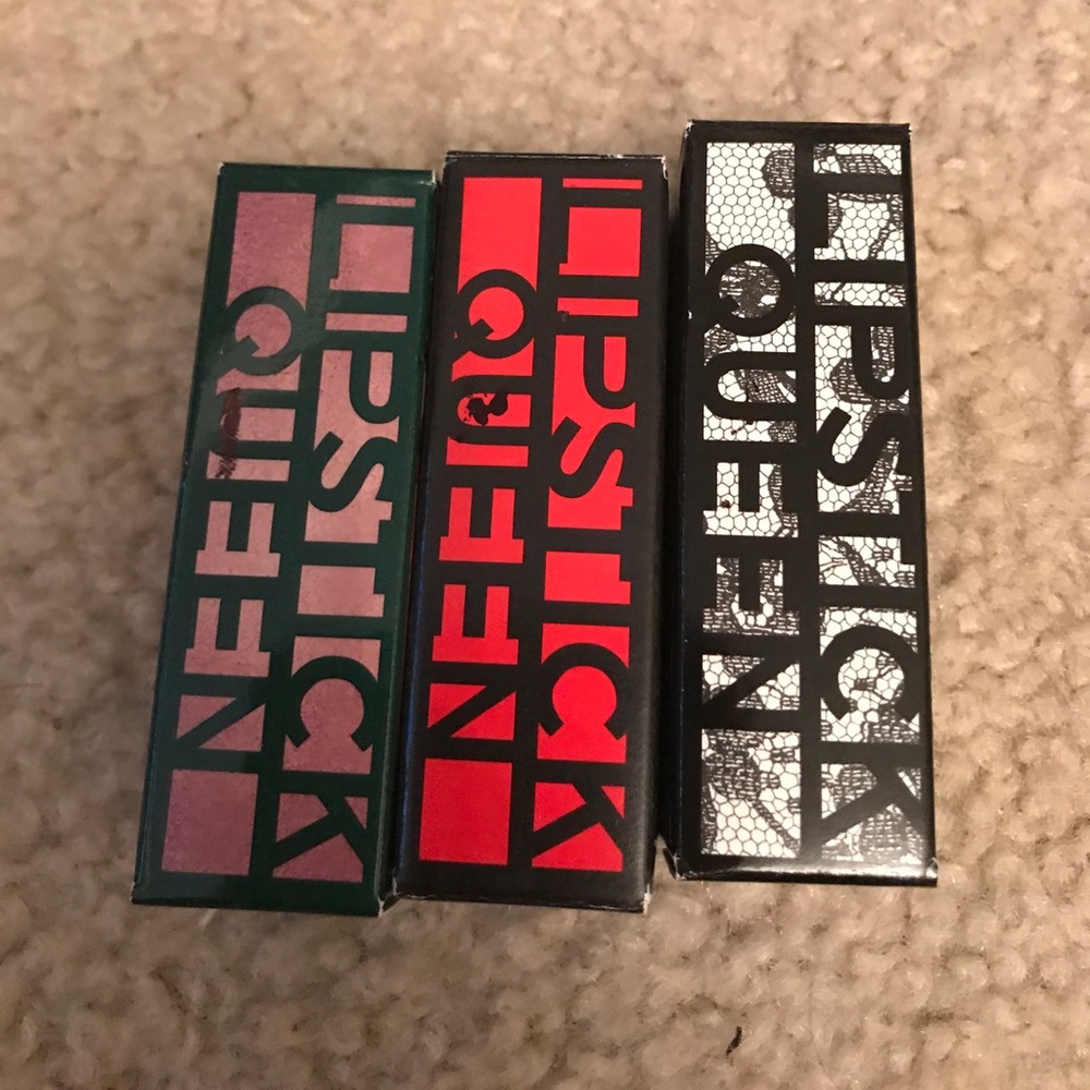 Lipsticks price is individual